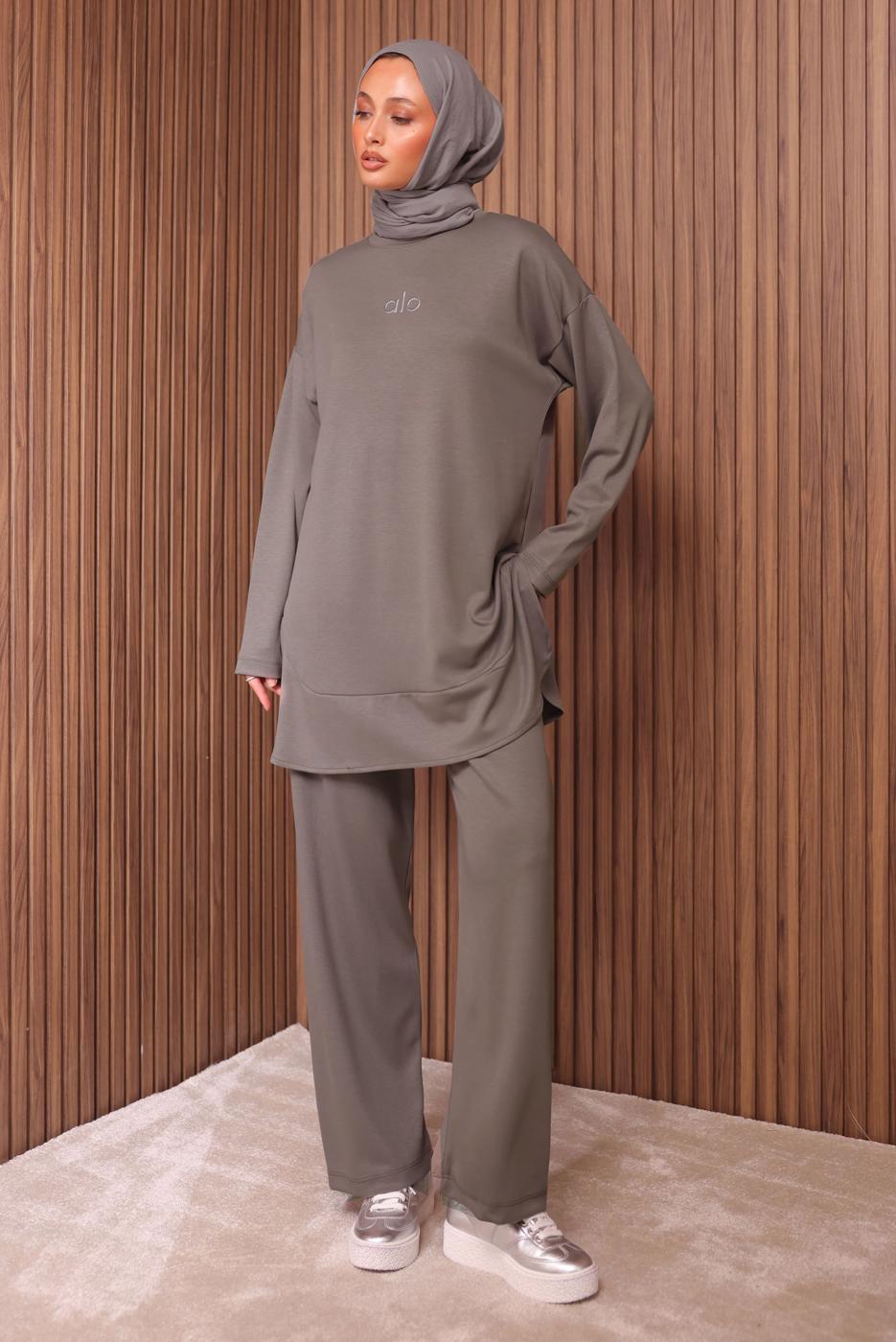 New Design Muslim Activerwear 2Pcs Hijab Long Top and Pants
